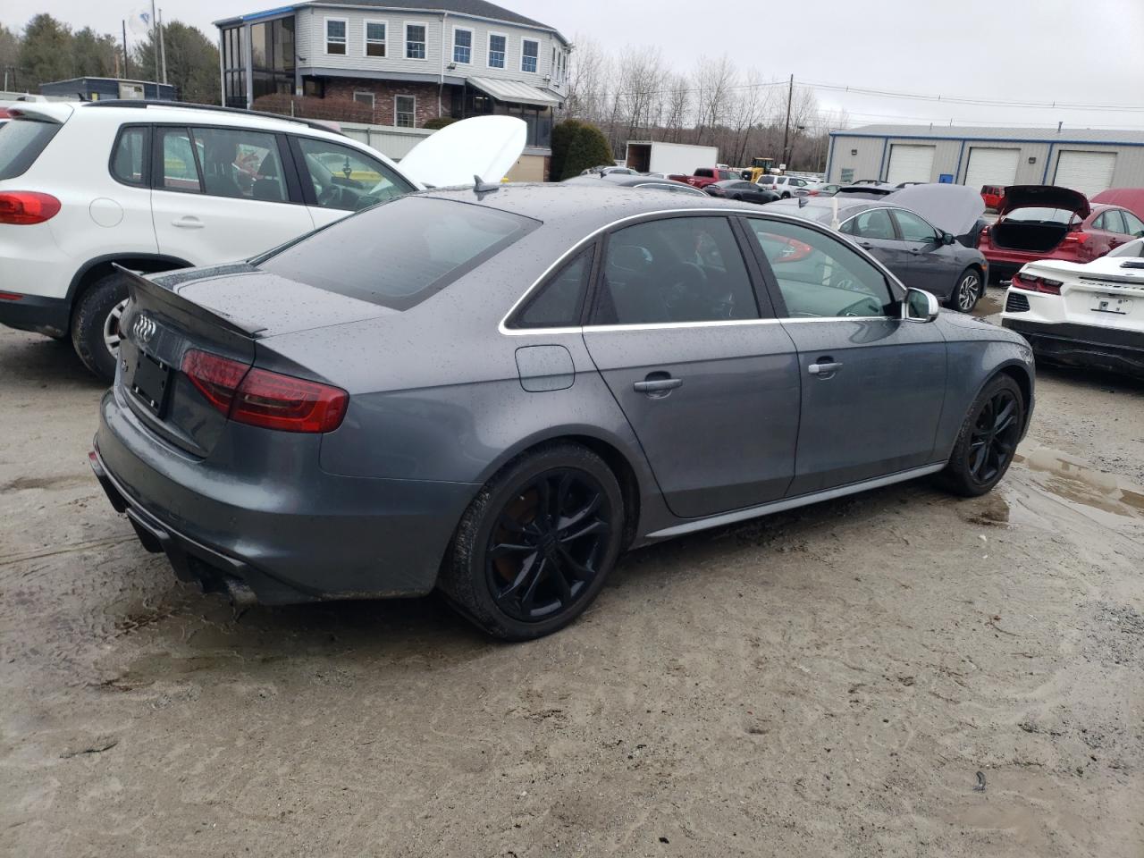 2014 Audi RS4 VIN WAUBGAFL9EA023531 Copart auction photo, water/flood / minor dent/scratches damage thumbnail 3