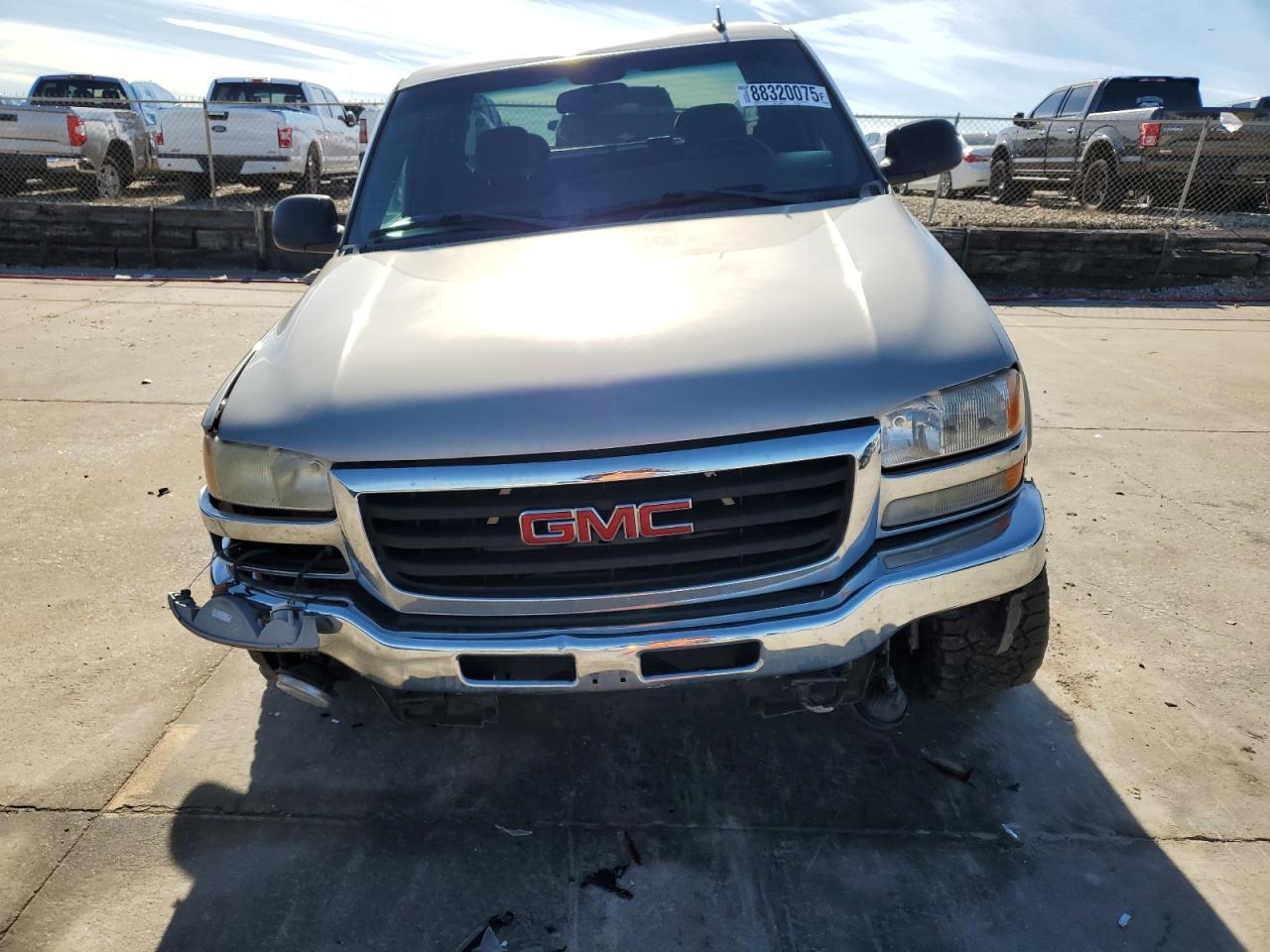 2006 GMC Sierra VIN 1GTEK19B86Z204057 Copart auction photo, front end / side damage thumbnail 5