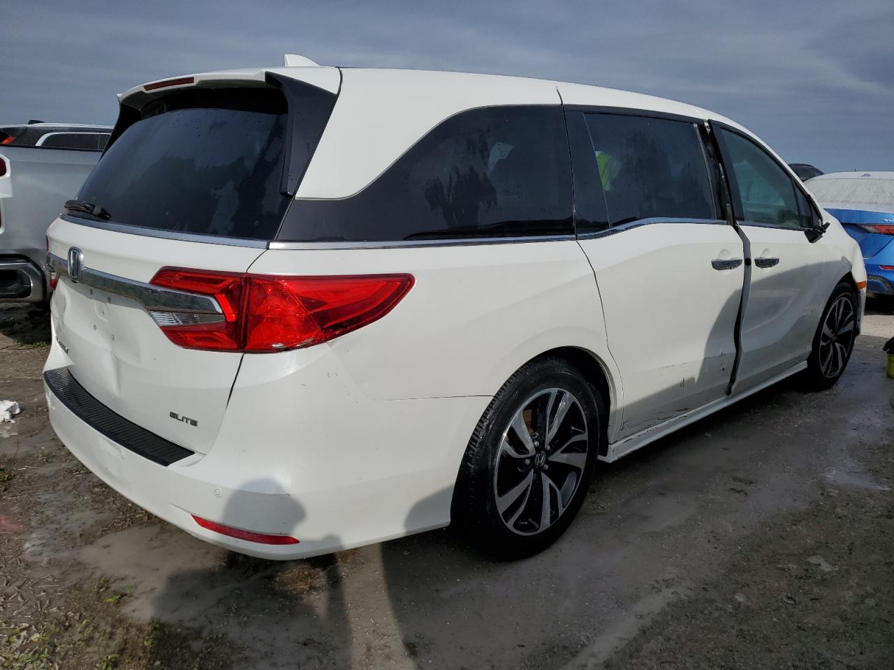 2020 Honda Odyssey VIN 5FNRL6H96LB001244 Copart auction photo, water/flood / front end damage thumbnail 3