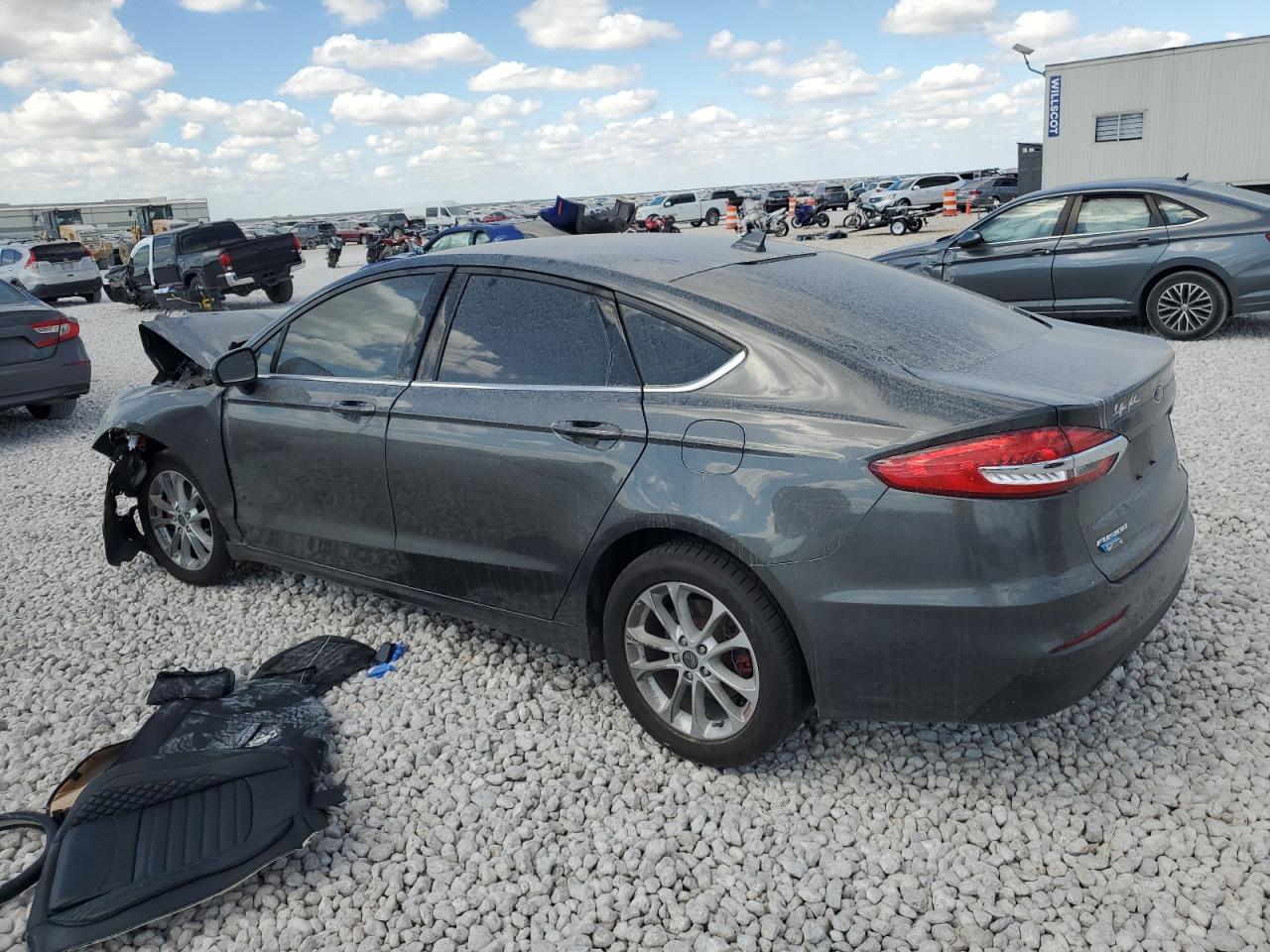 2020 Ford Fusion VIN 3FA6P0HD6LR155417 Copart auction photo, front end / minor dent/scratches damage thumbnail 2