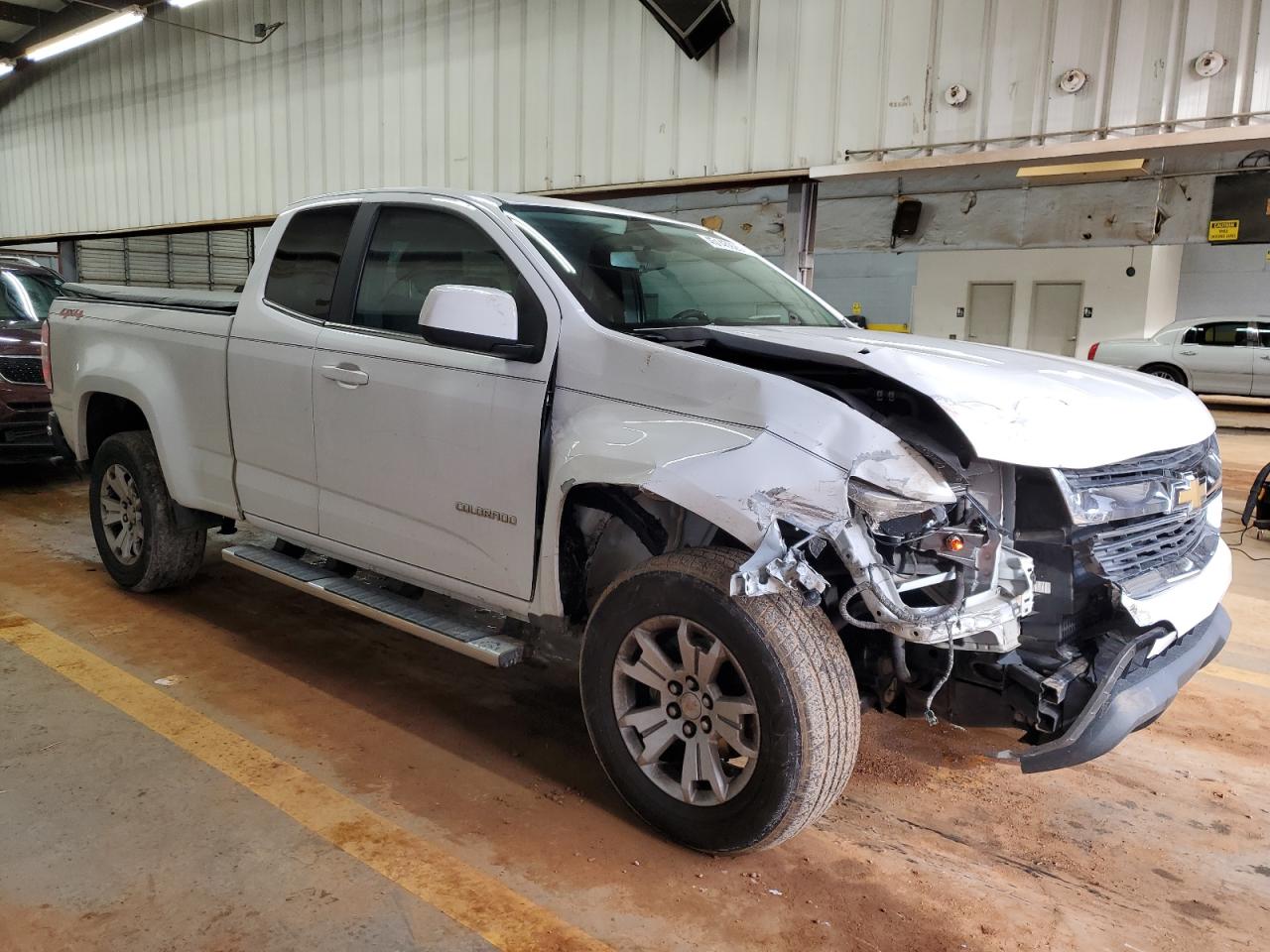 2015 Chevrolet Colorado VIN 1GCHTBEAXF1145573 Copart auction photo, front end damage thumbnail 4