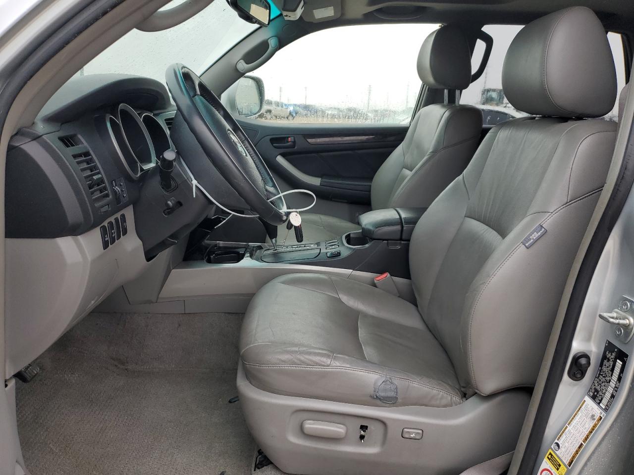 2007 Toyota 4Runner VIN JTEBT17R778042246 Copart auction photo, front end / minor dent/scratches damage thumbnail 7