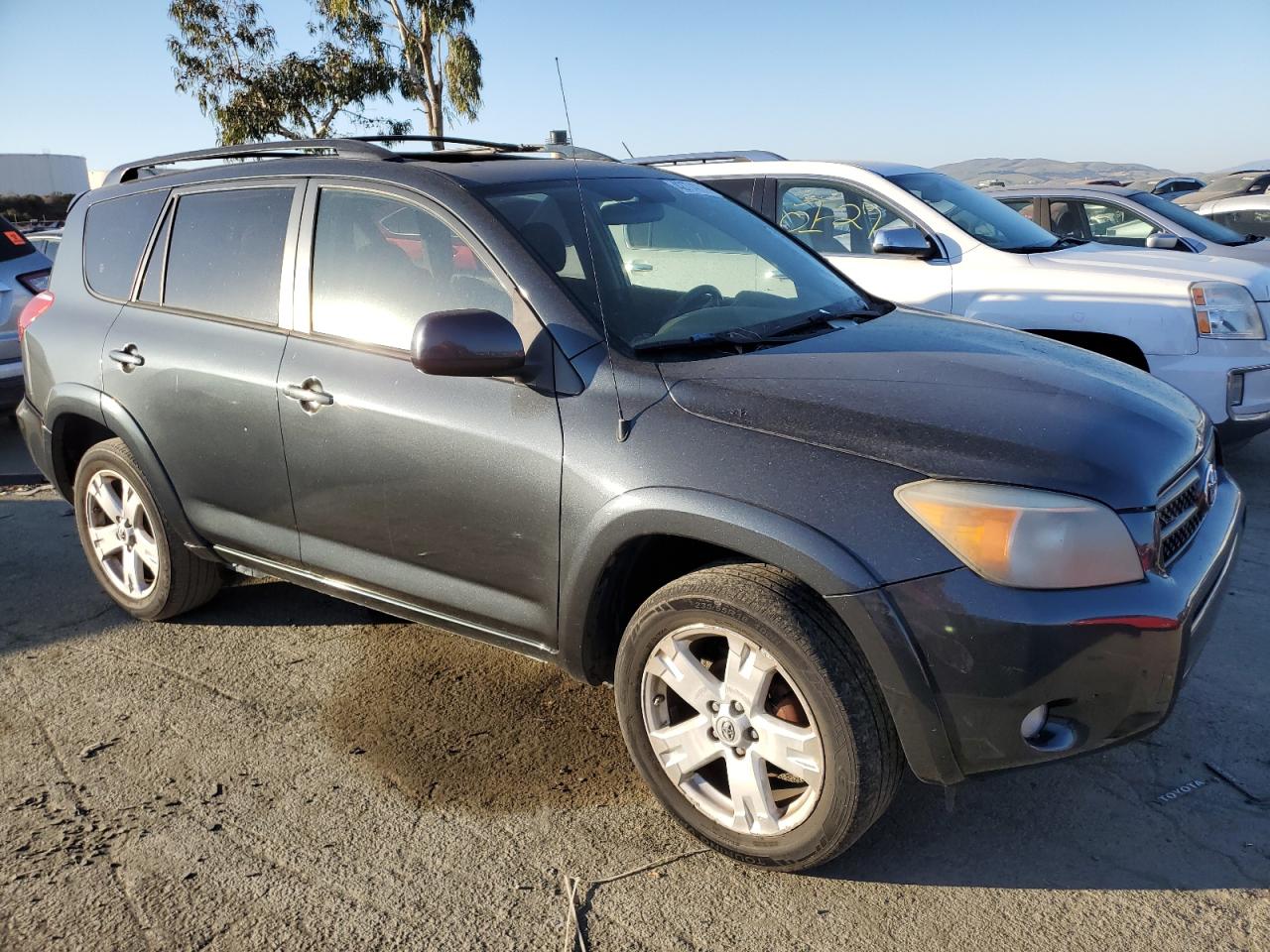 2006 Toyota RAV 4 VIN JTMZD32V966002888 Copart auction photo, all over damage thumbnail 4