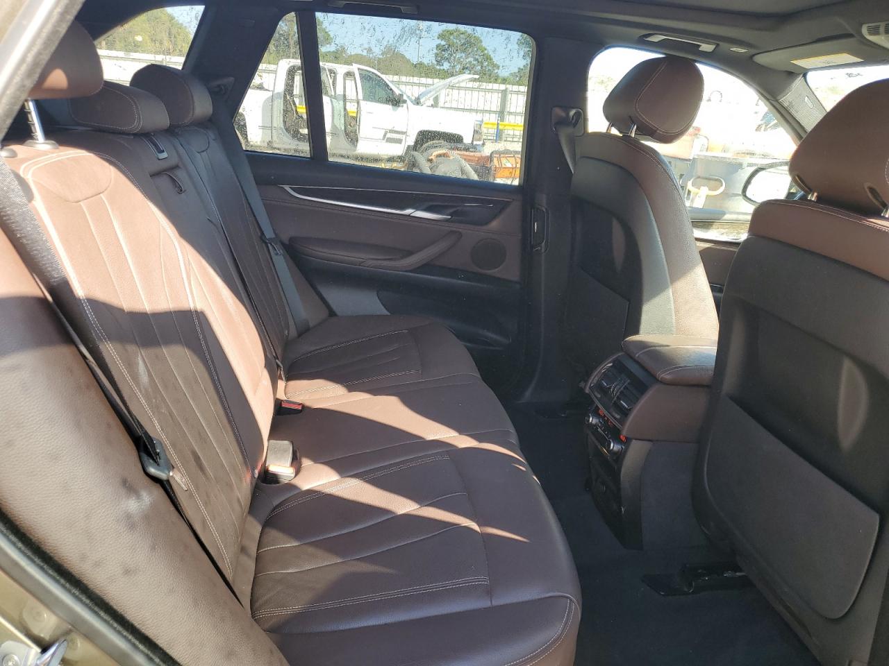 2017 BMW X5 VIN 5UXKR2C52H0U21407 Copart auction photo, front end / minor dent/scratches damage thumbnail 11