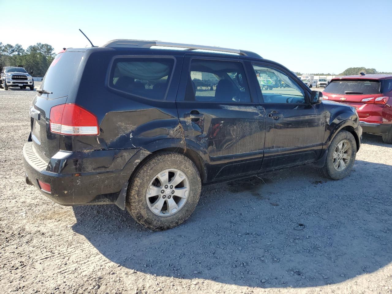 2009 KIA Mohave (borrego) VIN KNDJH741295020453 Copart auction photo, side damage thumbnail 3