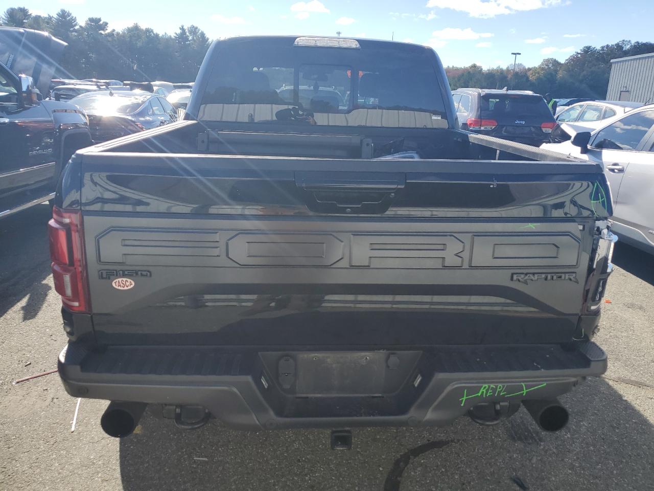 2018 Ford F-150 VIN 1FTFW1RG0JFD22117 Copart auction photo, front end / rear end damage thumbnail 6