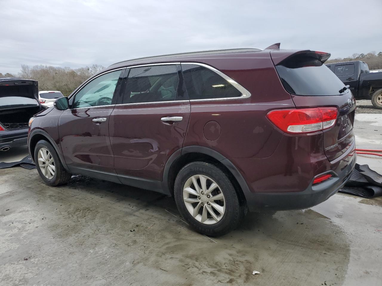 2017 KIA Sorento VIN 5XYPG4A37HG255647 Copart auction photo, front end / side damage thumbnail 2