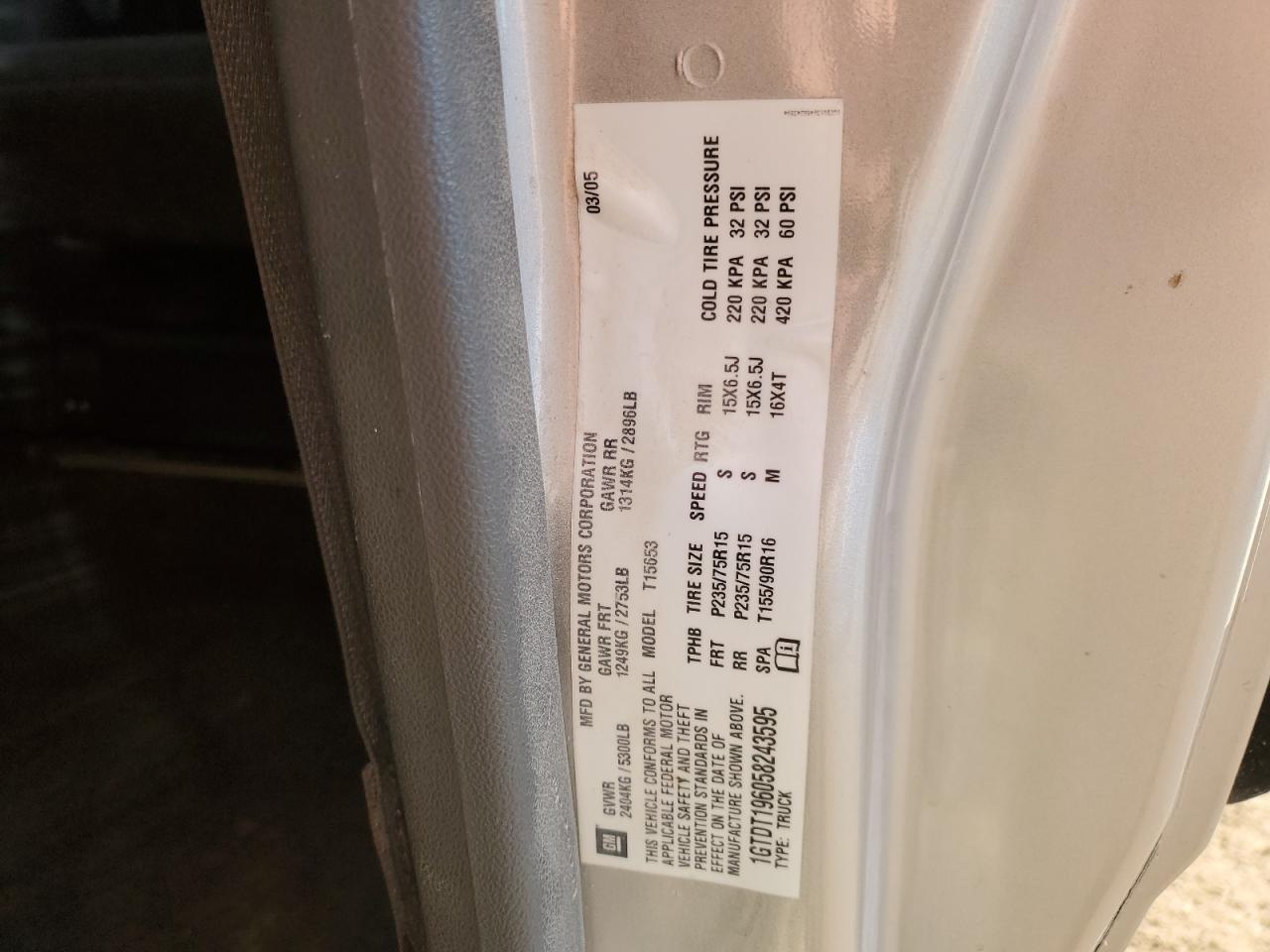 2005 GMC Canyon VIN 1GTDT196058243595 Copart auction photo, front end / side damage thumbnail 13