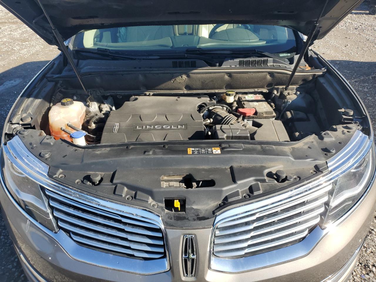 2017 Lincoln MKX VIN 2LMPJ6LR4HBL12924 Copart auction photo, side / rear end damage thumbnail 13
