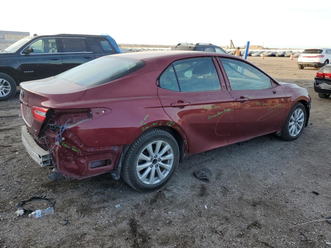 2018 Toyota Camry VIN 4T1B11HK0JU604686 Copart auction photo, front end / rear end damage thumbnail 3