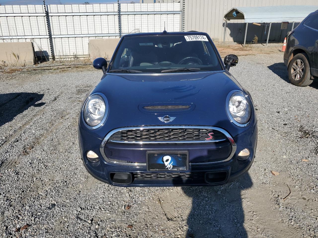 2016 MINI Cooper VIN WMWWG9C53G3A92179 Copart auction photo, top/roof damage thumbnail 5