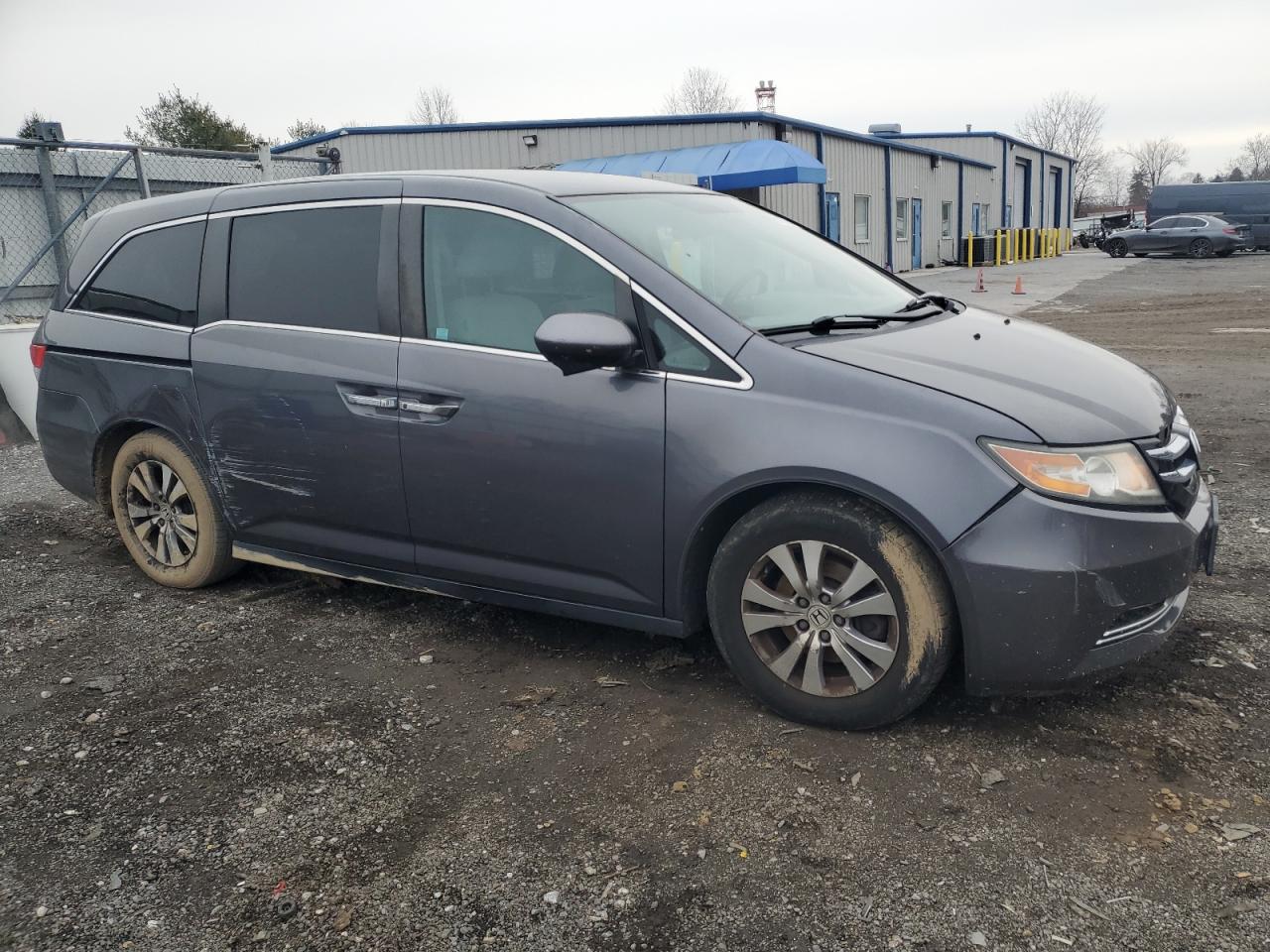 2016 Honda Odyssey VIN 5FNRL5H47GB074563 Copart auction photo, front end / side damage thumbnail 4