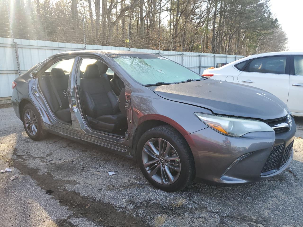2015 Toyota Camry VIN 4T1BF1FK4FU893941 Copart auction photo, side damage thumbnail 4
