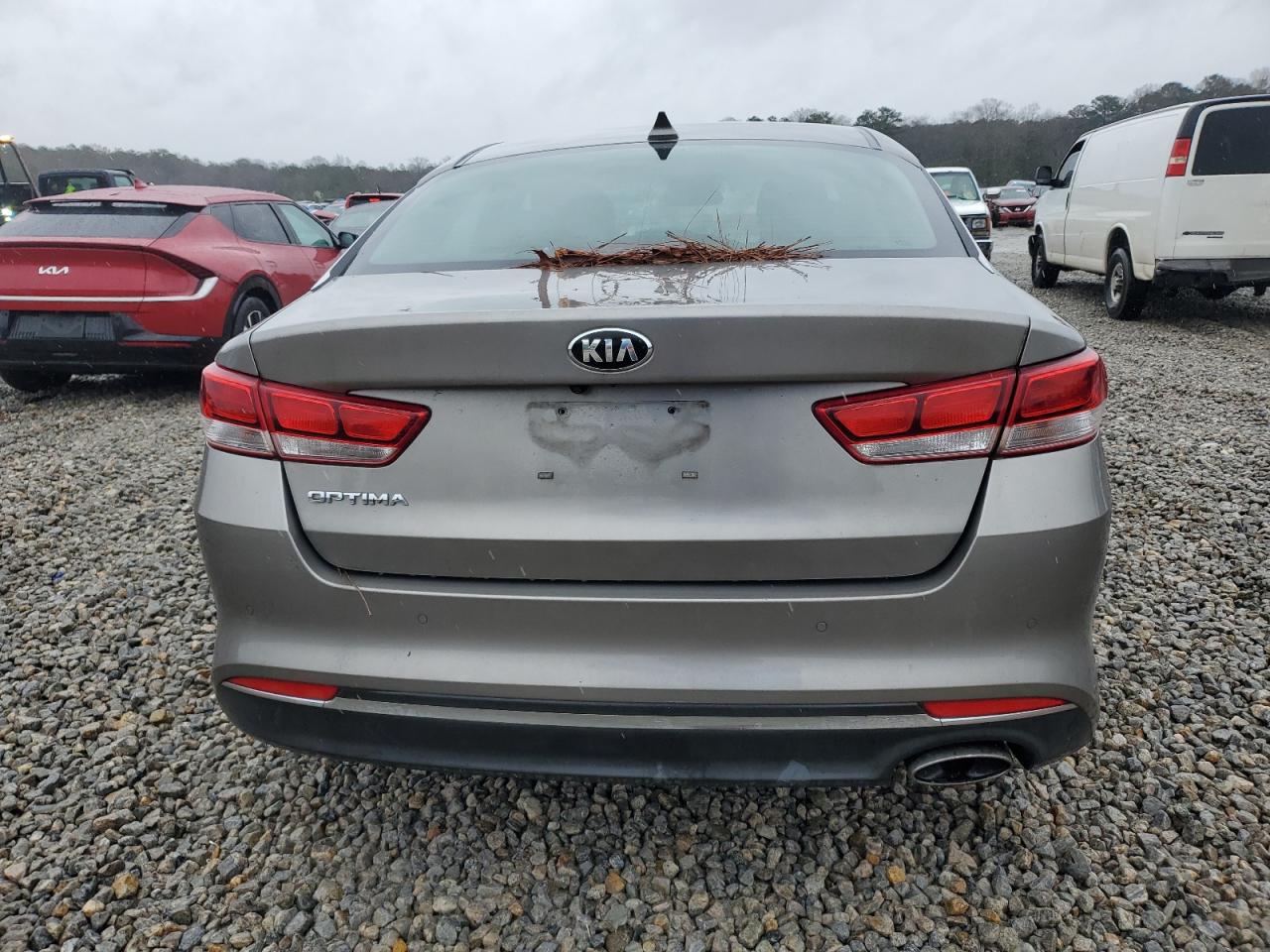 2018 KIA Optima VIN 5XXGT4L35JG264799 Copart auction photo, normal wear / minor dent/scratches damage thumbnail 6