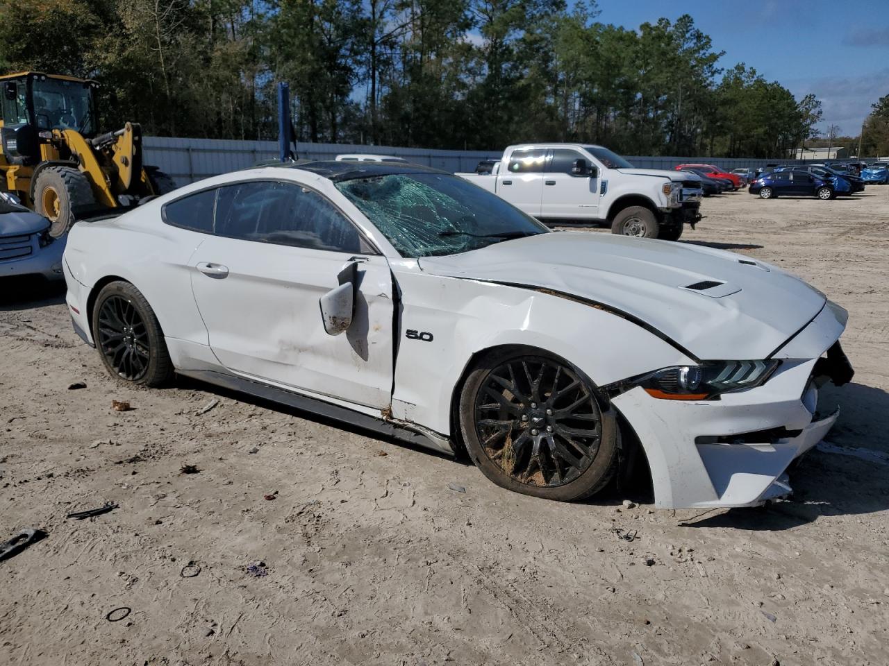 2020 Ford Mustang VIN 1FA6P8CF0L5178198 Copart auction photo, front end / side damage thumbnail 4