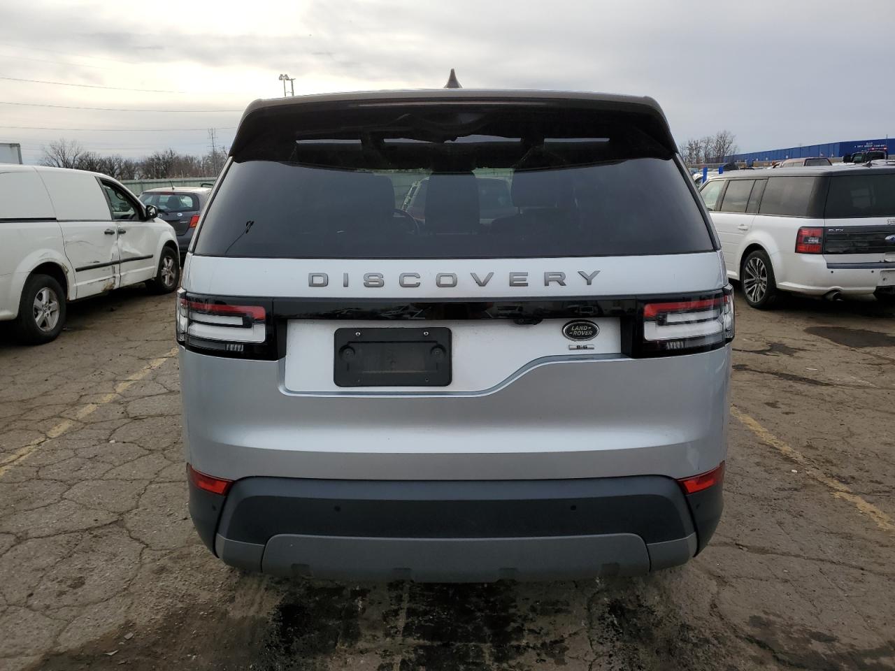 2019 Land Rover Discovery VIN SALRG2RV8K2400756 Copart auction photo, water/flood / side damage thumbnail 6