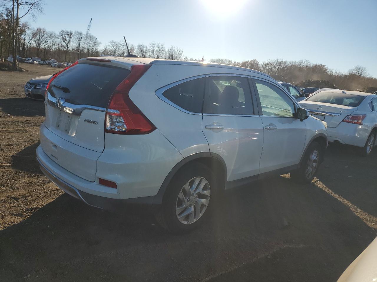 2016 Honda CR-V VIN 5J6RM4H72GL041348 Copart auction photo, front end / minor dent/scratches damage thumbnail 3