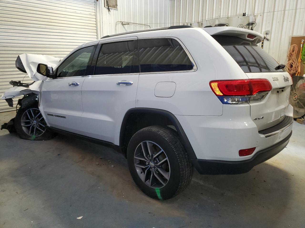2018 Jeep Grand Cherokee VIN 1C4RJFBG5JC166693 Copart auction photo, front end damage thumbnail 2