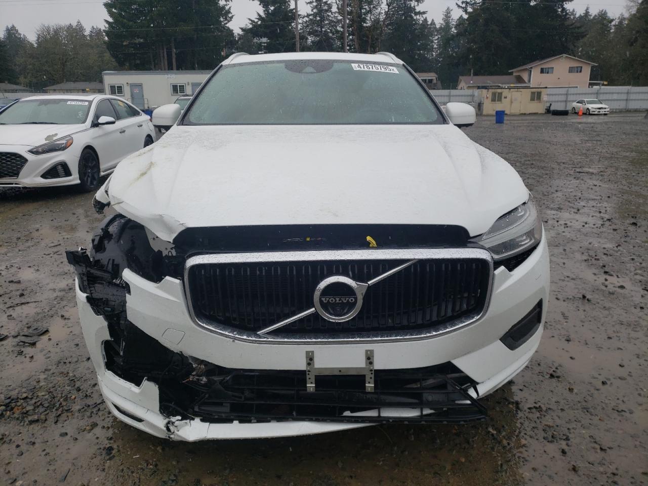 2018 Volvo XC60 VIN LYV102RK9JB082772 Copart auction photo, front end damage thumbnail 5