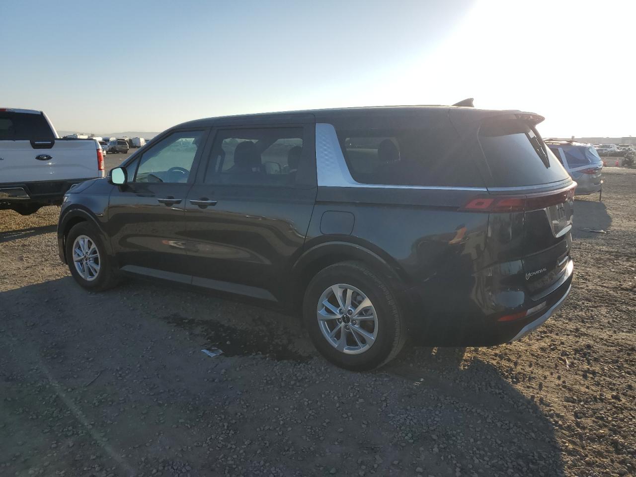 2024 KIA Carnival VIN KNDNB4H31R6441748 Copart auction photo, rear end damage thumbnail 2