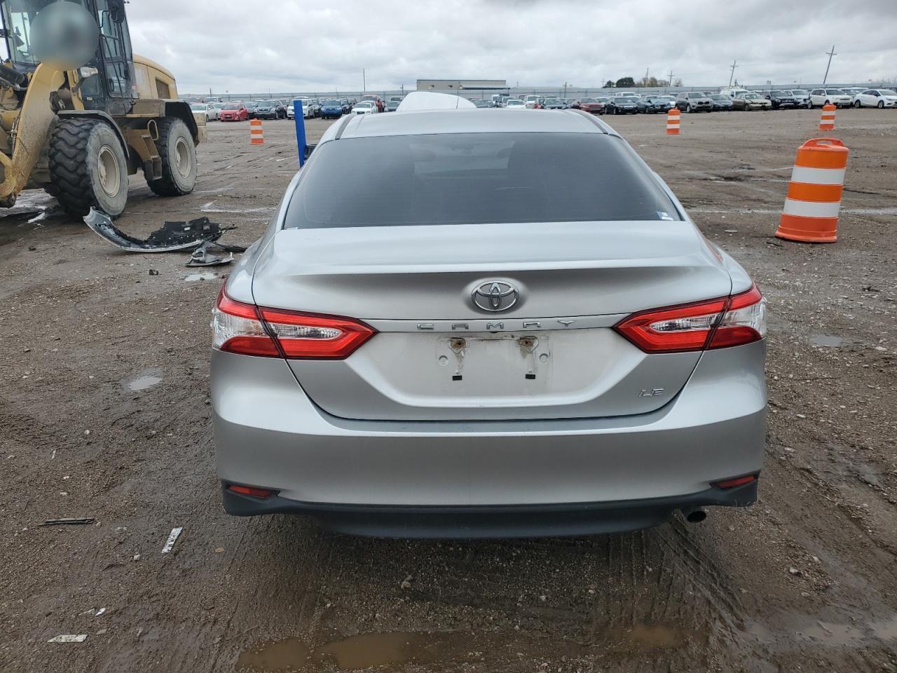 2018 Toyota Camry VIN JTNB11HK5J3042614 Copart auction photo, front end damage thumbnail 6