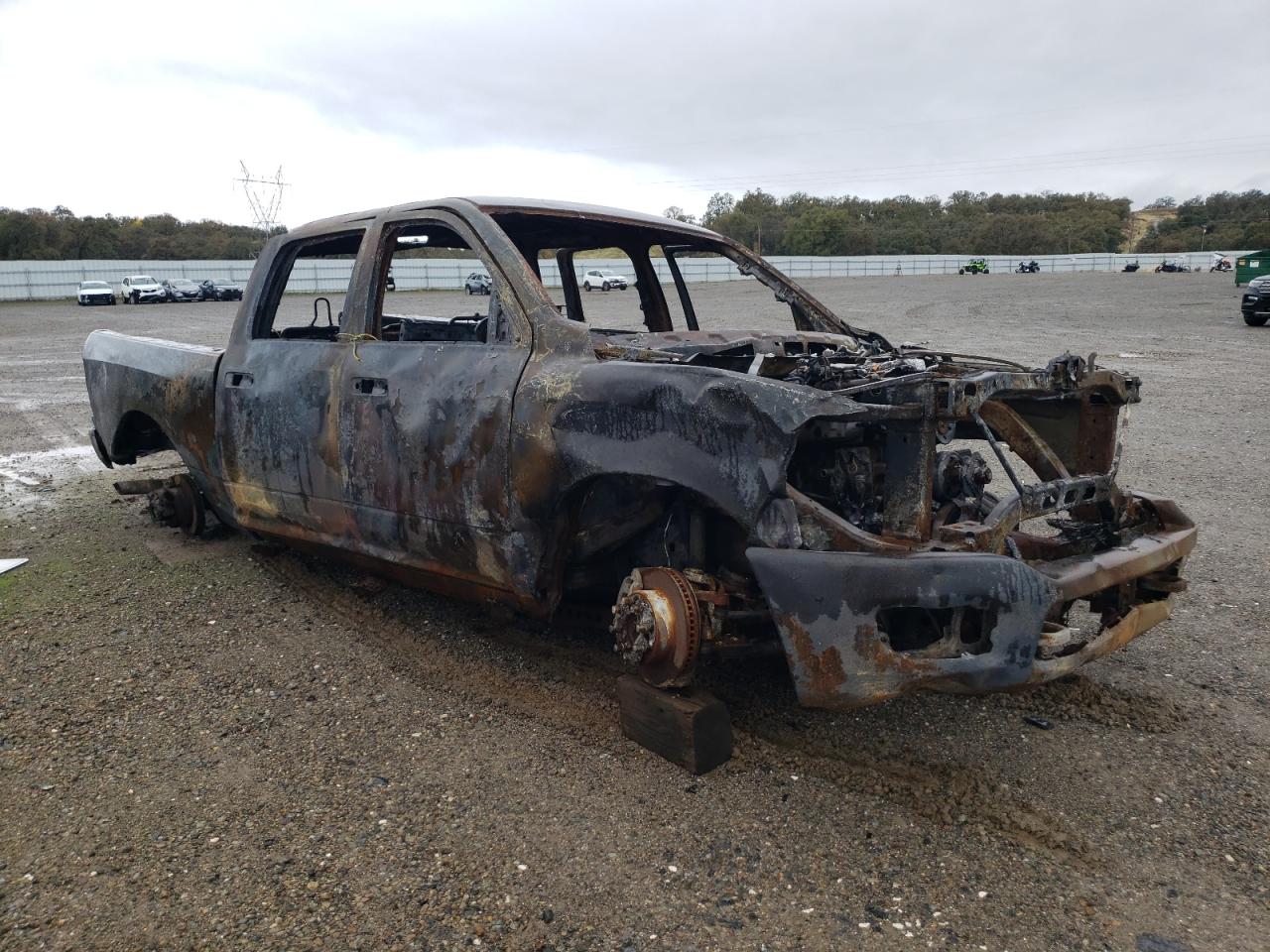 2021 RAM 2500 VIN 3C6UR5DL1MG697874 Copart auction photo, burn damage thumbnail 4