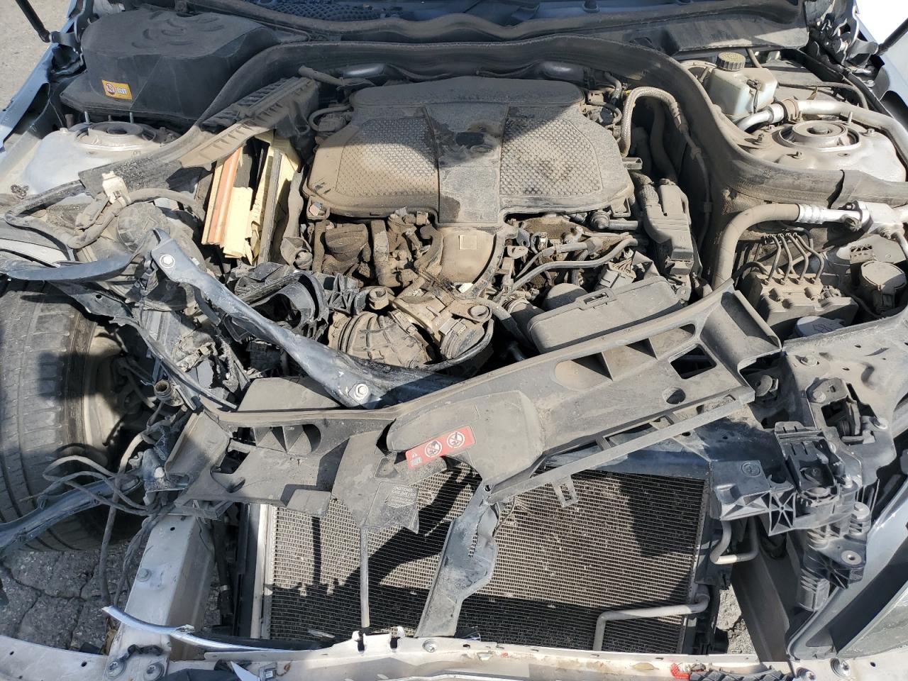 2016 Mercedes-Benz E-klasse VIN WDDHF5KB5GB255289 Copart auction photo, front end / side damage thumbnail 11