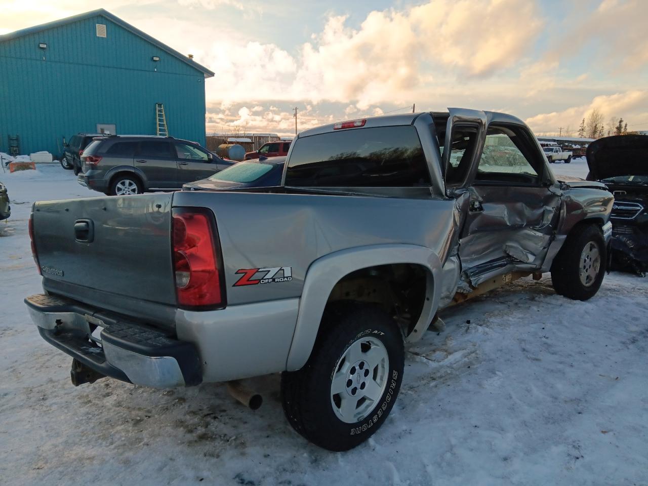 2006 Chevrolet Silverado VIN 1GCEK19B46Z106062 Copart auction photo, side damage thumbnail 3