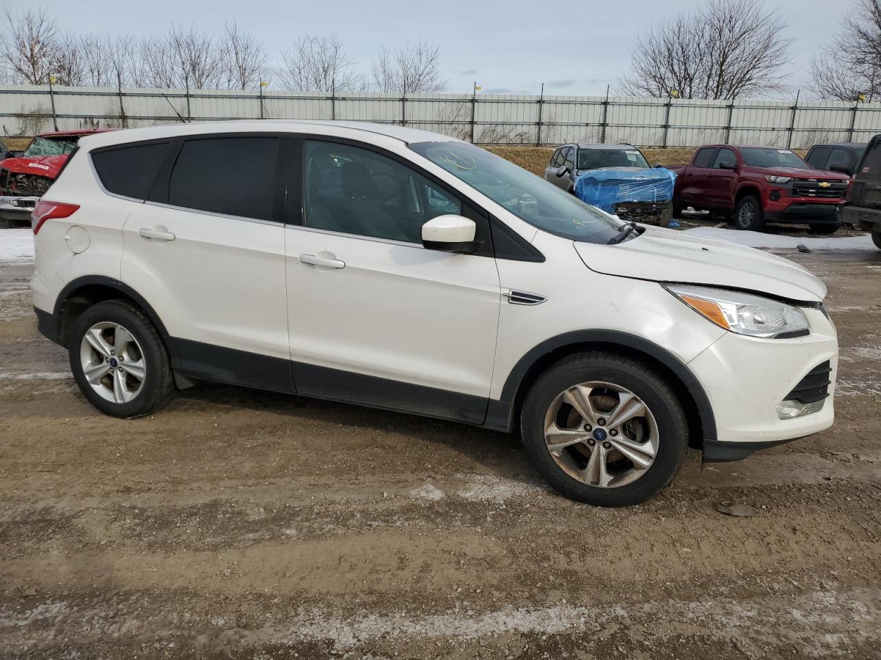 2016 Ford Escape VIN 1FMCU0GX5GUC82610 Copart auction photo, front end damage thumbnail 4