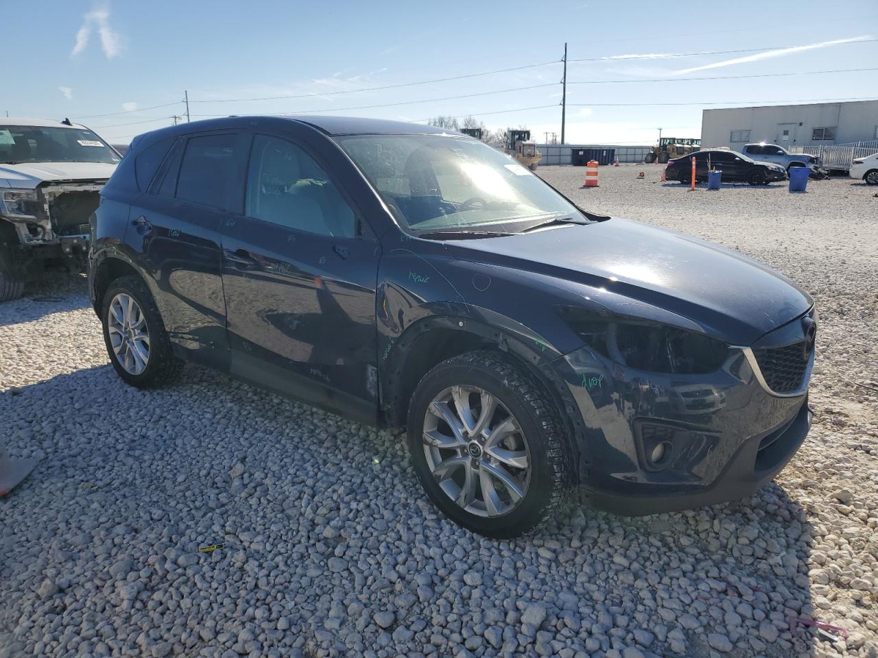 2015 Mazda CX-5 VIN JM3KE4DY4F0539867 Copart auction photo, front end / minor dent/scratches damage thumbnail 4