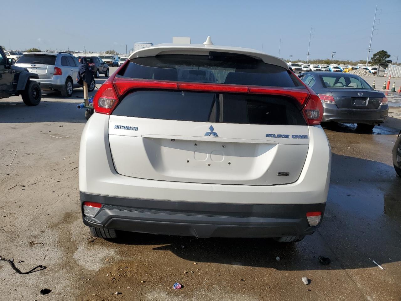 2018 Mitsubishi Eclipse VIN JA4AT4AA7JZ056146 Copart auction photo, side / front end damage thumbnail 6