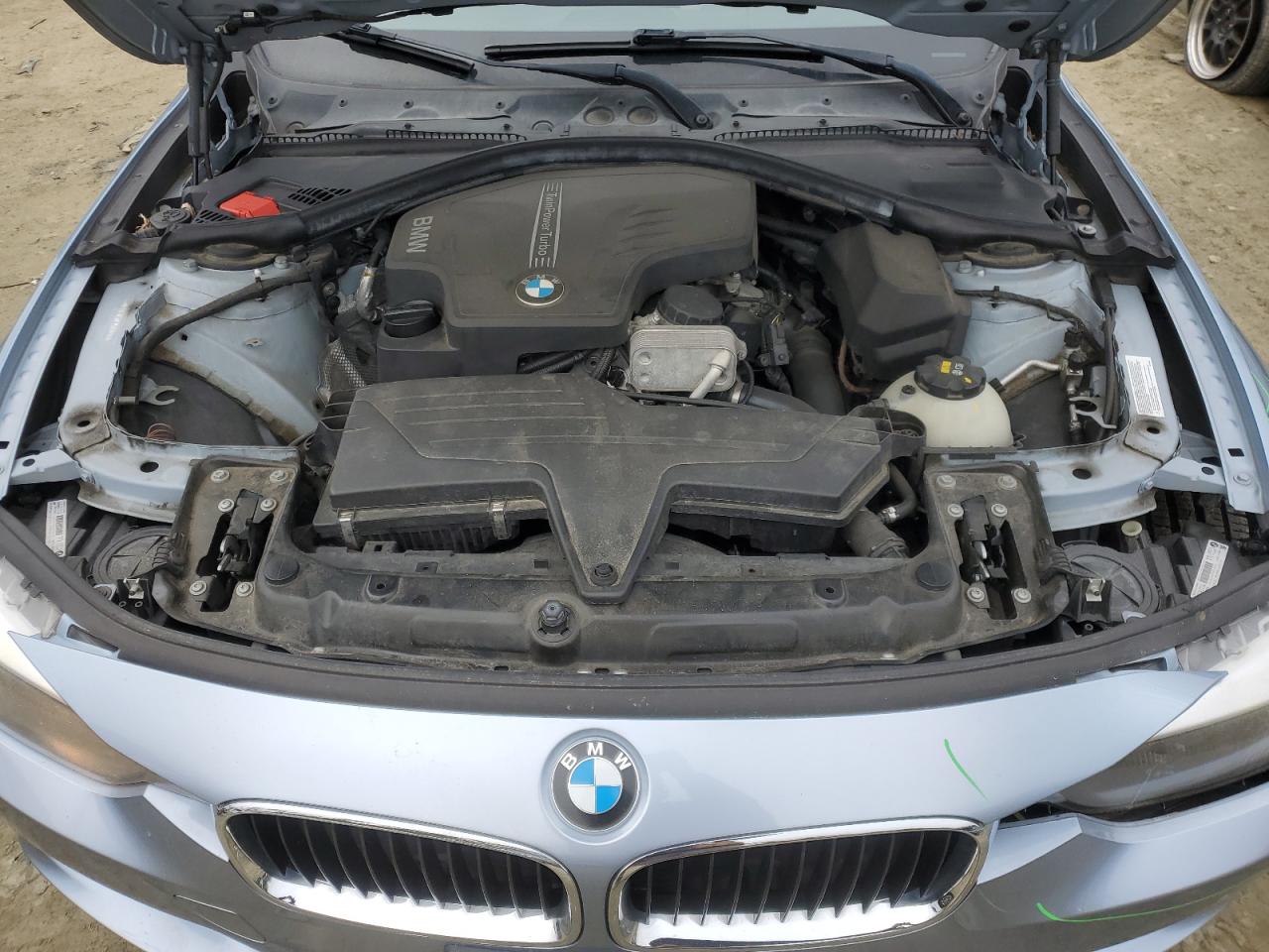2015 BMW 3er VIN WBA3B3C58FJ985034 Copart auction photo, front end / undercarriage damage thumbnail 11