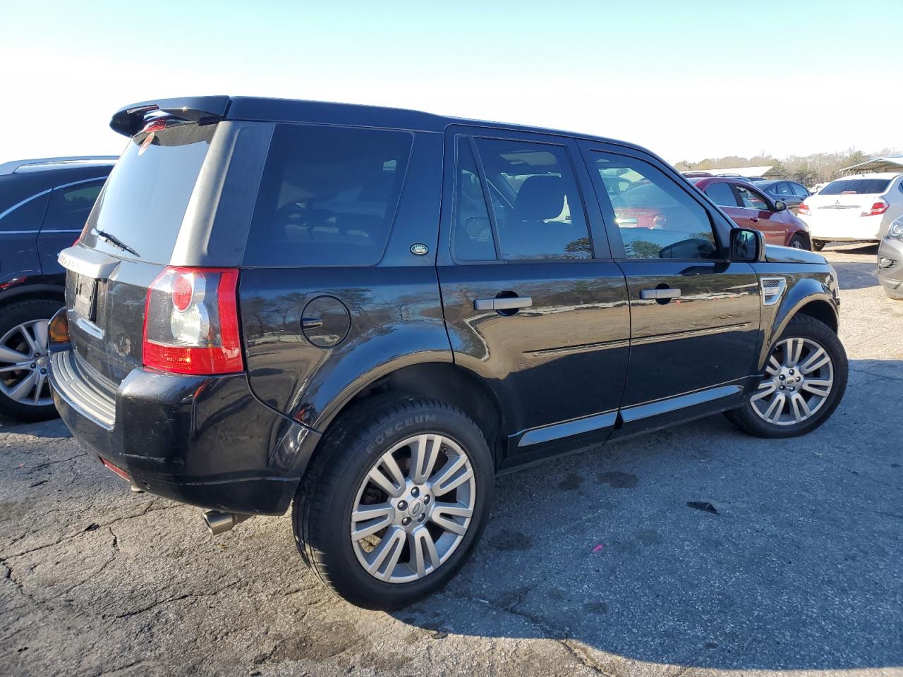 2010 Land Rover LR2 VIN SALFR2BN4AH173746 Copart auction photo, front end / side damage thumbnail 3