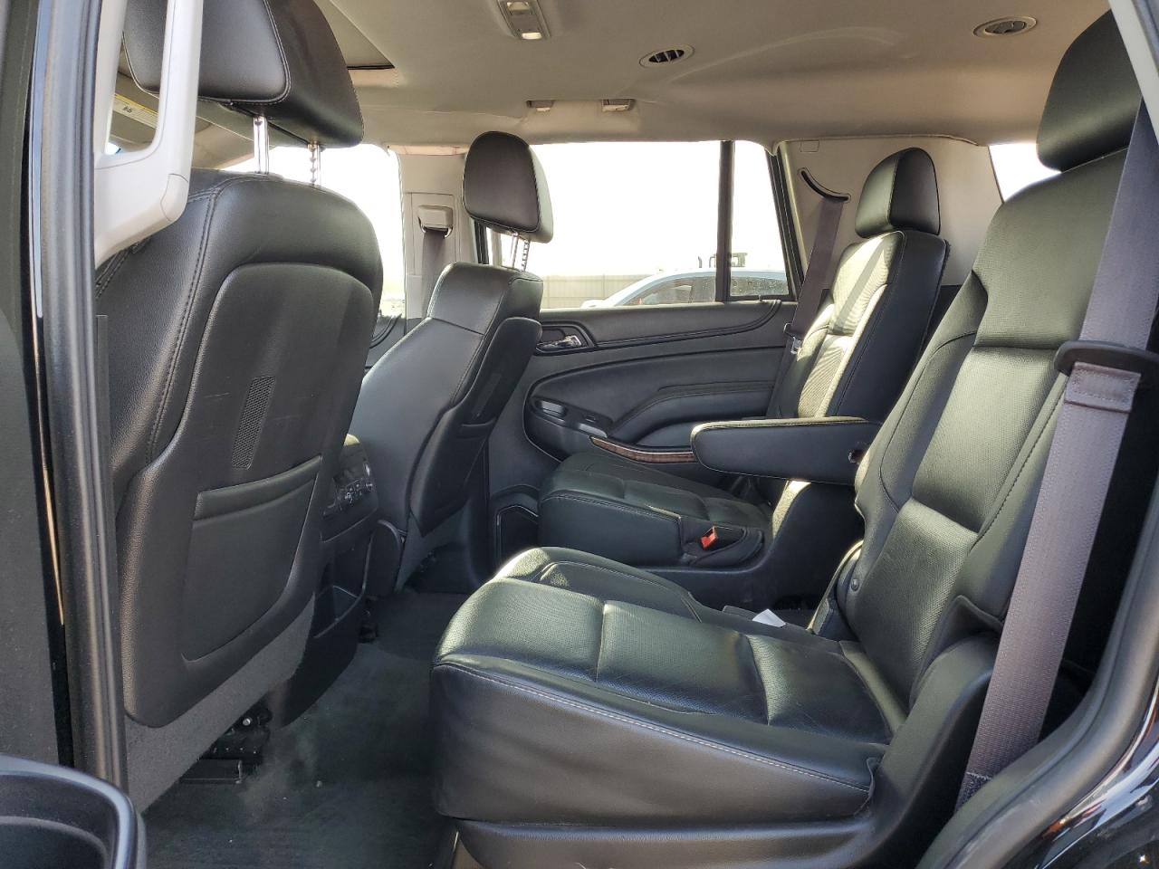 2015 Chevrolet Tahoe VIN 1GNSKCKC8FR221661 Copart auction photo, rear end / side damage thumbnail 11