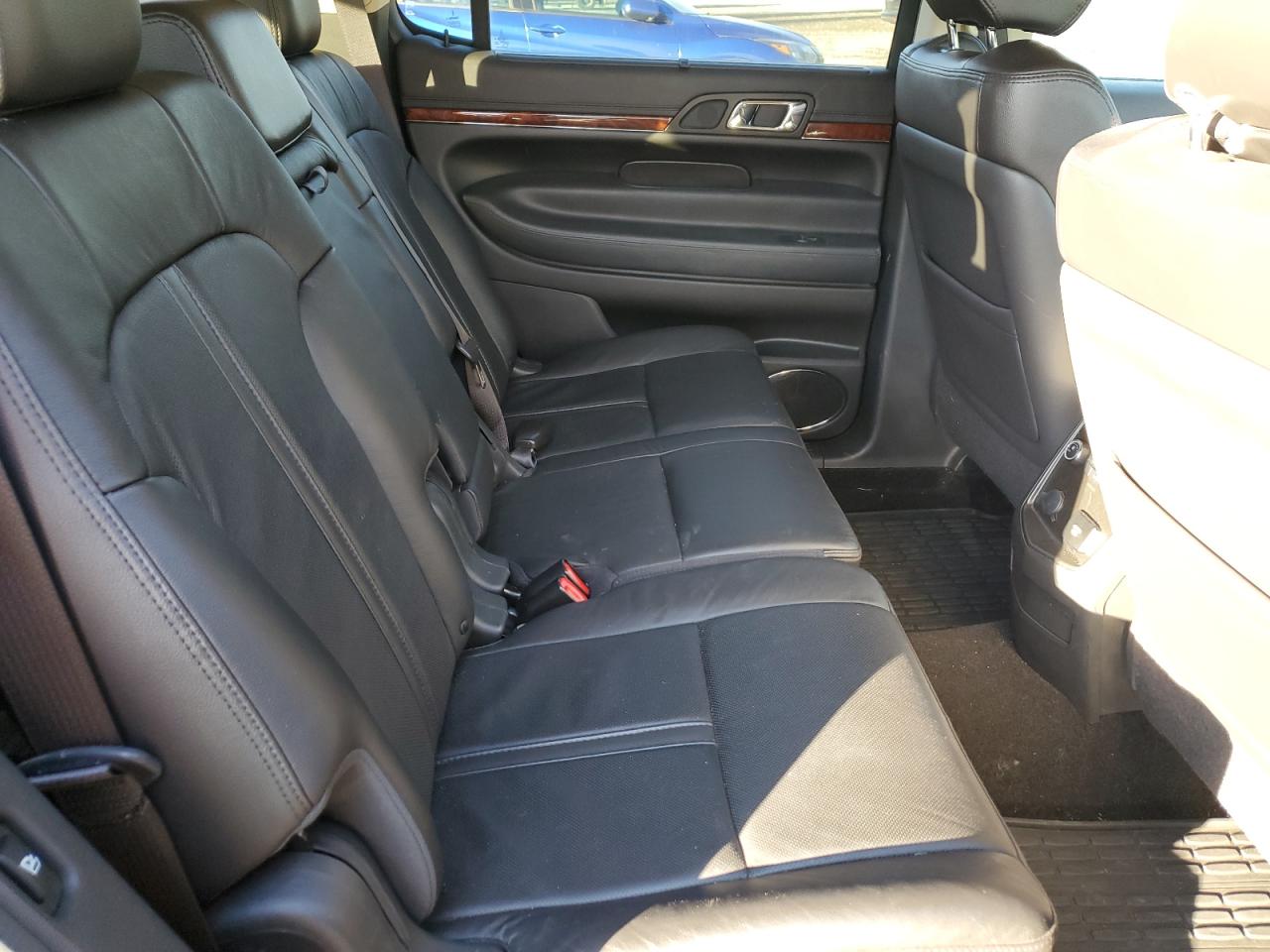 2019 Lincoln MKT VIN 2LMHJ5AT4KBL04035 Copart auction photo, front end damage thumbnail 11