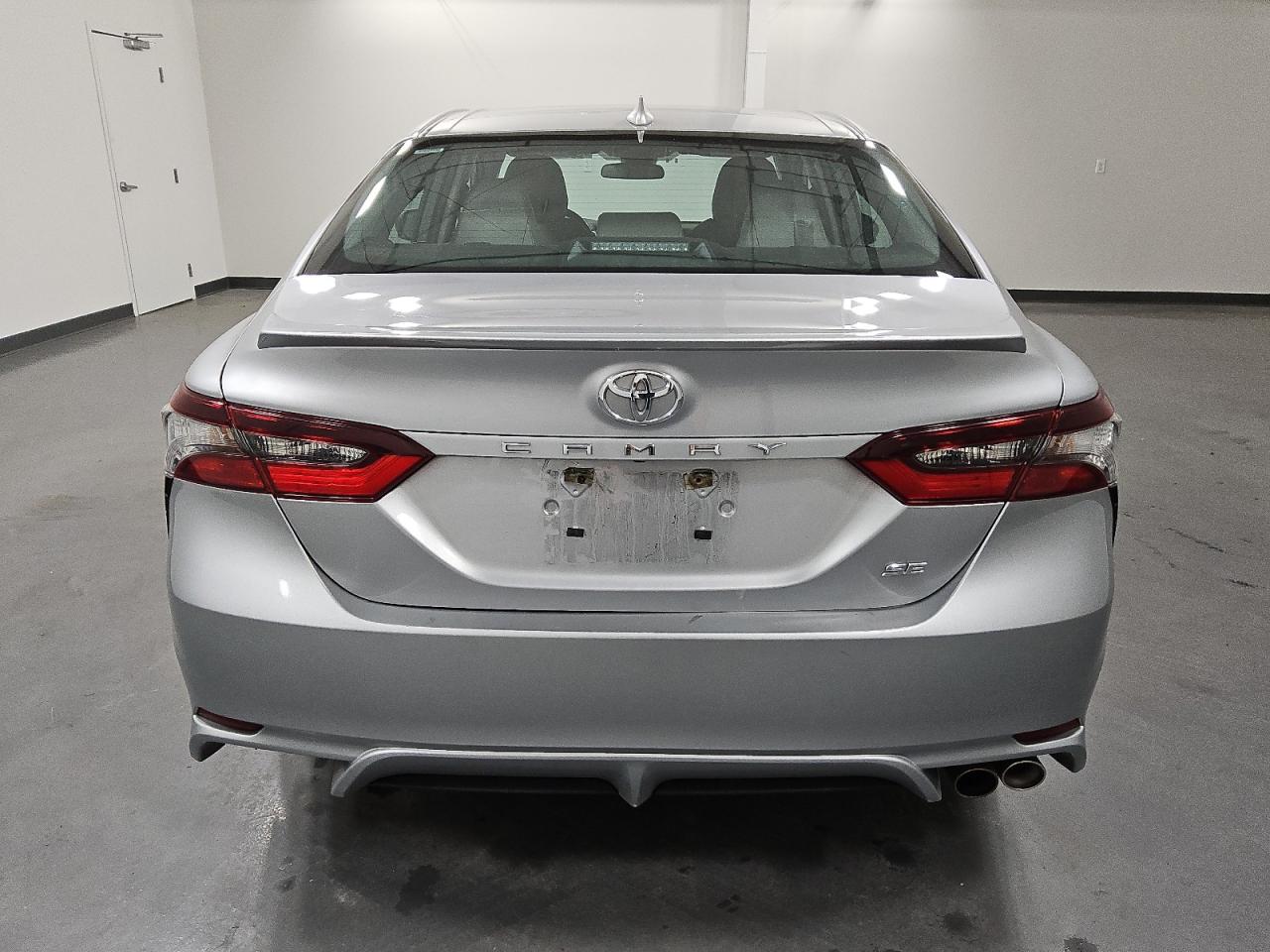 2022 Toyota Camry VIN 4T1G11AK2NU701443 Copart auction photo, side / front end damage thumbnail 6