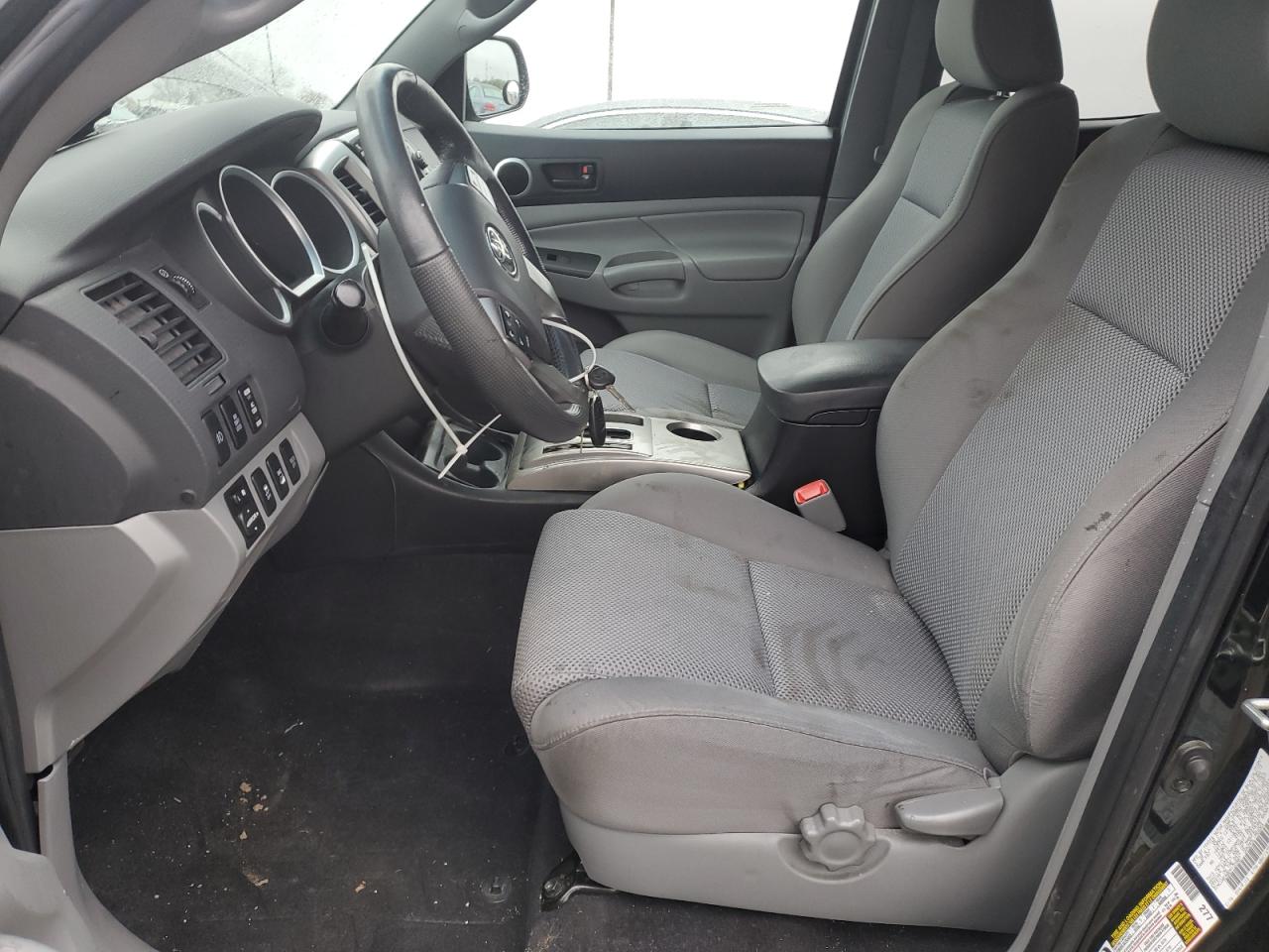 2013 Toyota Tacoma VIN 3TMLU4EN0DM125807 Copart auction photo, front end / minor dent/scratches damage thumbnail 7