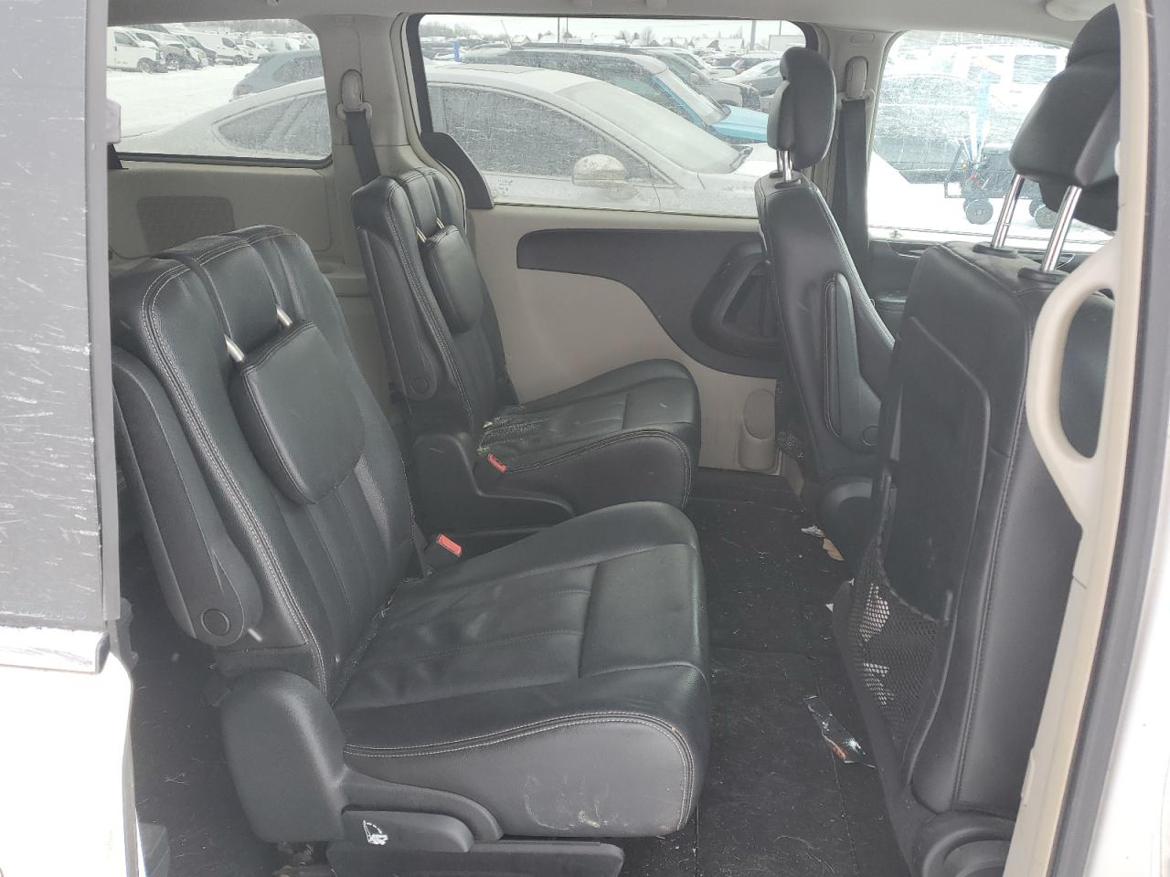 2013 Chrysler Town & Country VIN 2C4RC1BG5DR674199 Copart auction photo, front end damage thumbnail 10