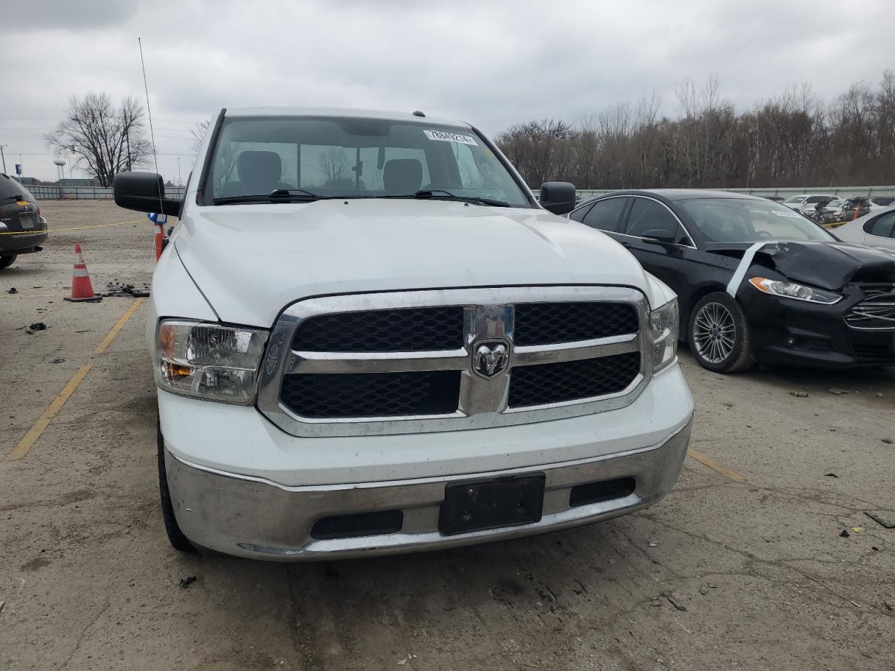 2019 RAM 1500 VIN 3C6JR6DT5KG527832 Copart auction photo, front end damage thumbnail 5