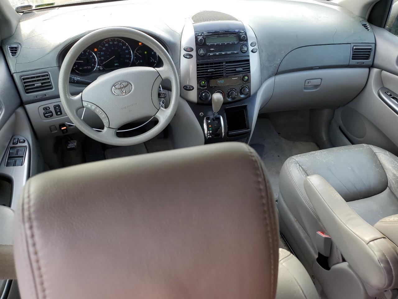 2007 Toyota Sienna VIN 5TDZK23C57S031089 Copart auction photo, front end damage thumbnail 8