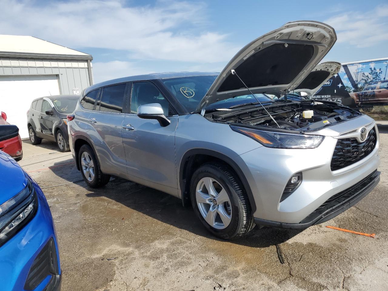 2023 Toyota Highlander VIN 5TDKDRBHXPS518998 Copart auction photo, water/flood damage thumbnail 4