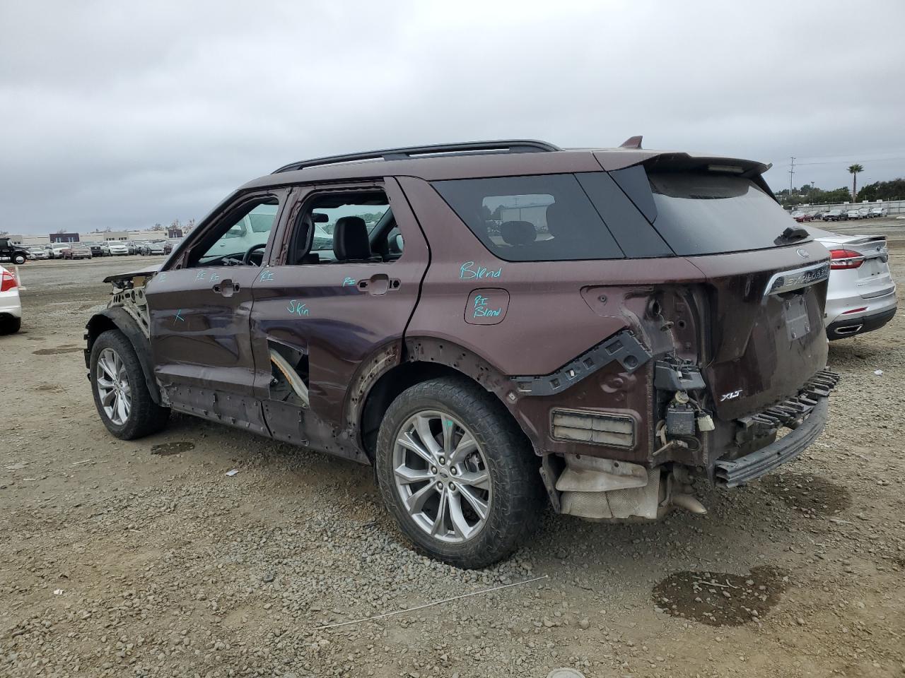 2020 Ford Explorer VIN 1FMSK7DH4LGB93949 Copart auction photo, front end damage thumbnail 2