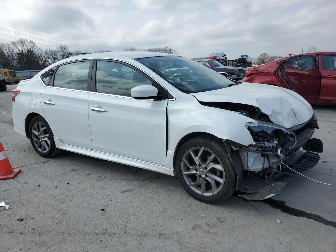 2014 Nissan Sentra VIN 3N1AB7AP2EY267580 Copart auction photo, front end / minor dent/scratches damage thumbnail 4