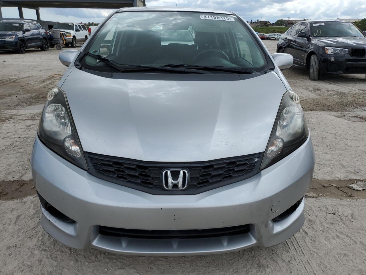 2013 Honda Fit VIN JHMGE8H55DC042780 Copart auction photo, front end / side damage thumbnail 5