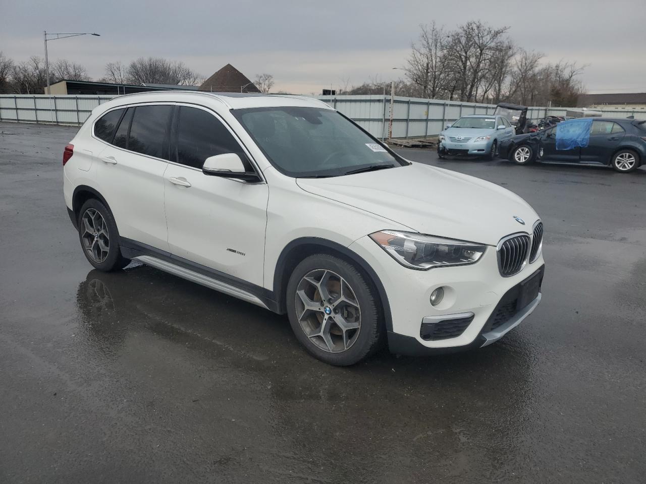 2017 BMW X1 VIN WBXHT3Z38H4A53502 Copart auction photo, mechanical damage thumbnail 4