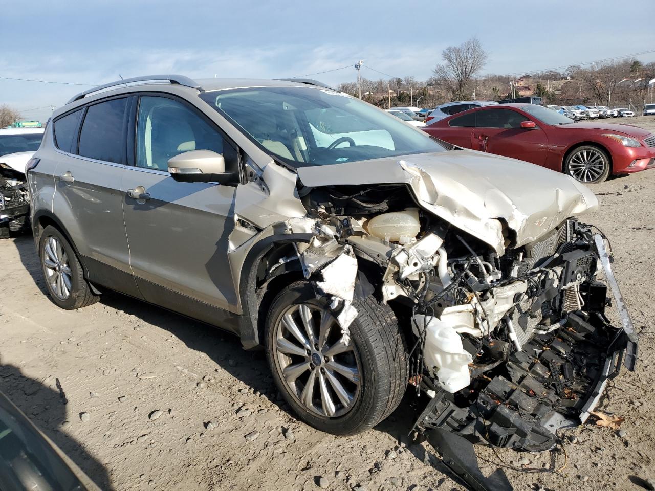 2017 Ford Escape VIN 1FMCU9J95HUD91438 Copart auction photo, front end damage thumbnail 4
