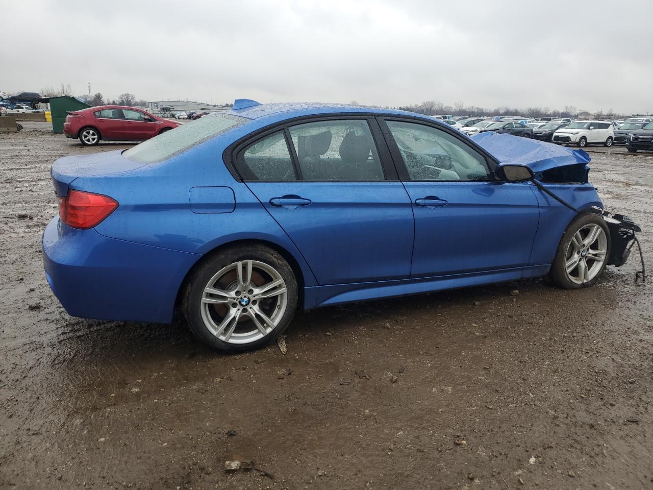 2015 BMW 3er VIN WBA3B3C55FJ983788 Copart auction photo, front end damage thumbnail 3