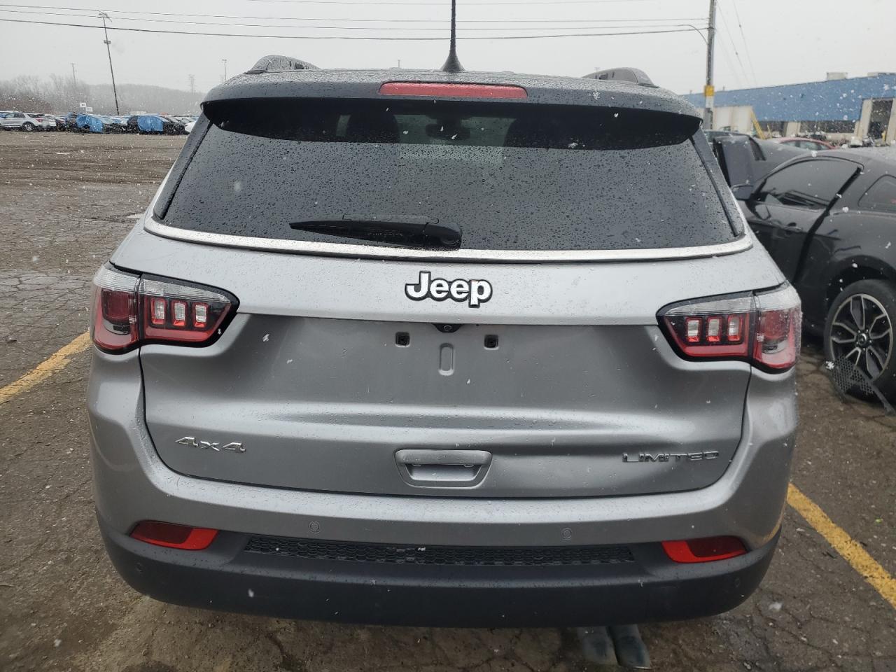 2018 Jeep Compass VIN 3C4NJDCB9JT360329 Copart auction photo, front end damage thumbnail 6