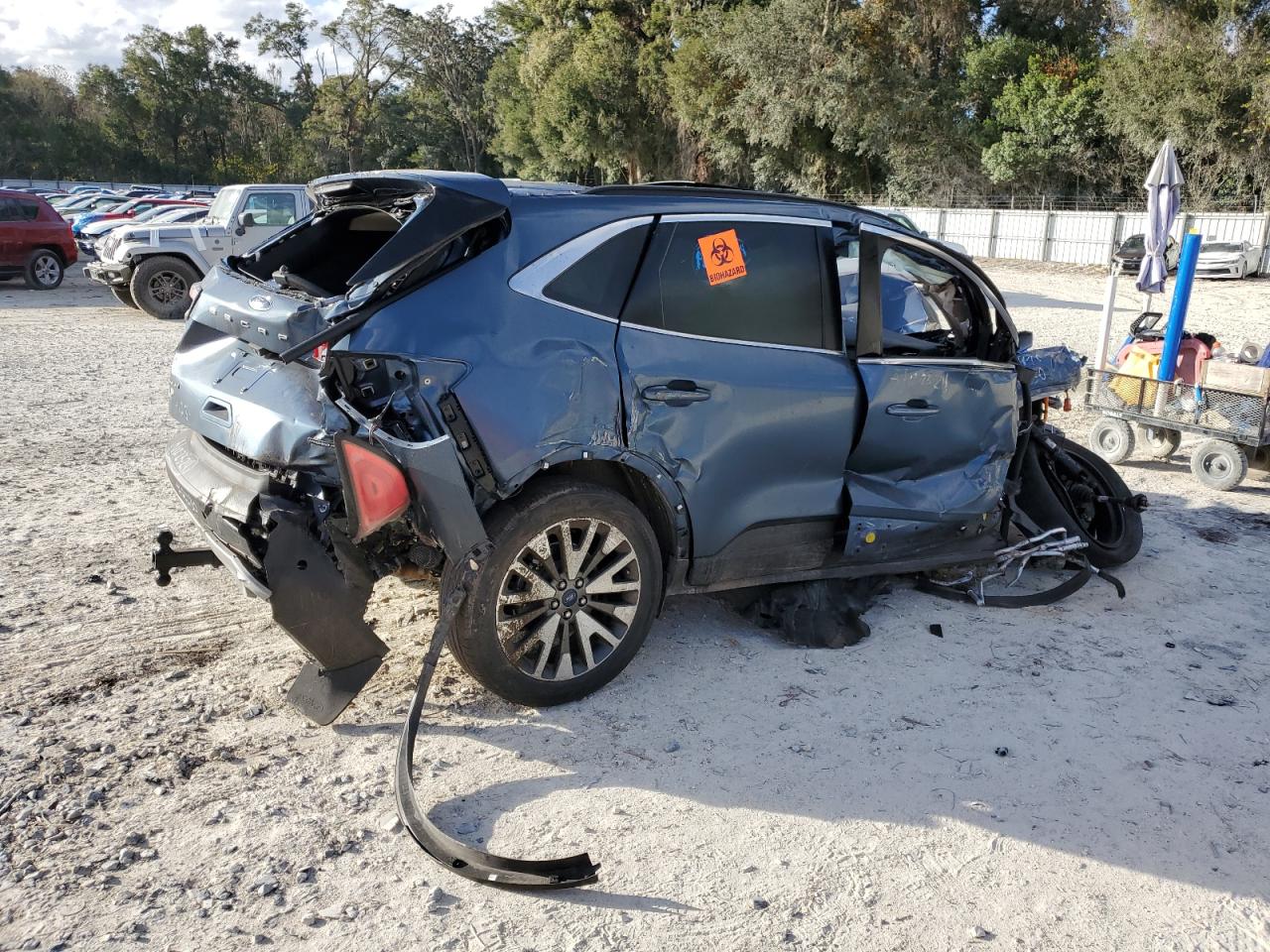 2020 Ford Escape VIN 1FMCU9DZ4LUC29367 Copart auction photo, all over damage thumbnail 3