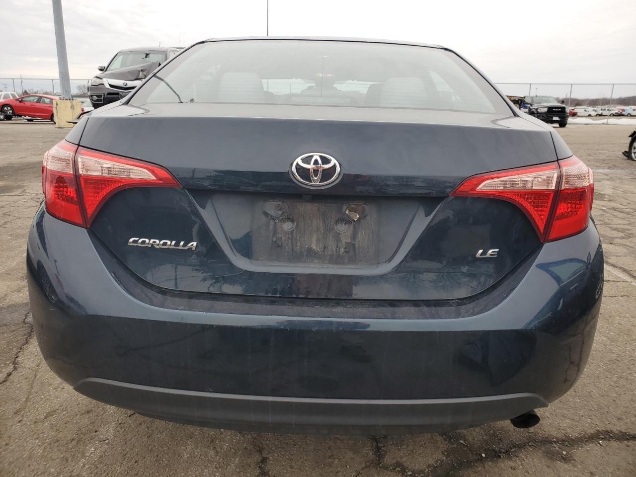 2017 Toyota Corolla VIN 2T1BURHE3HC960562 Copart auction photo, front end / side damage thumbnail 6
